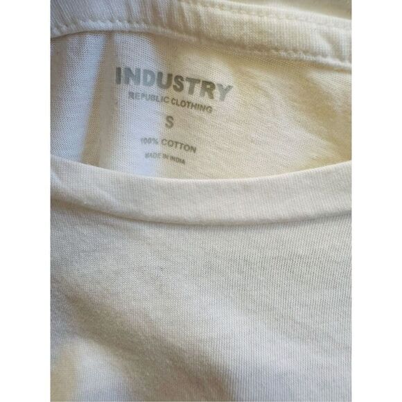 Industry White Ruffle Islet Flutter Sleeve Top Size Small - Picture 3 of 4